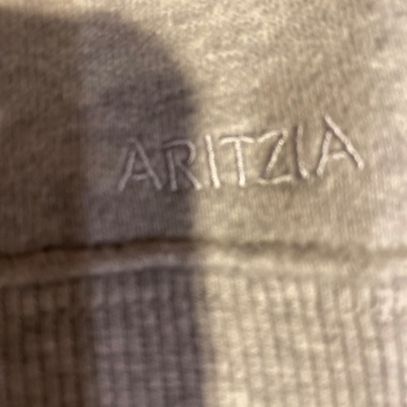 Aritzia gray hoodie - Picture 4 of 4